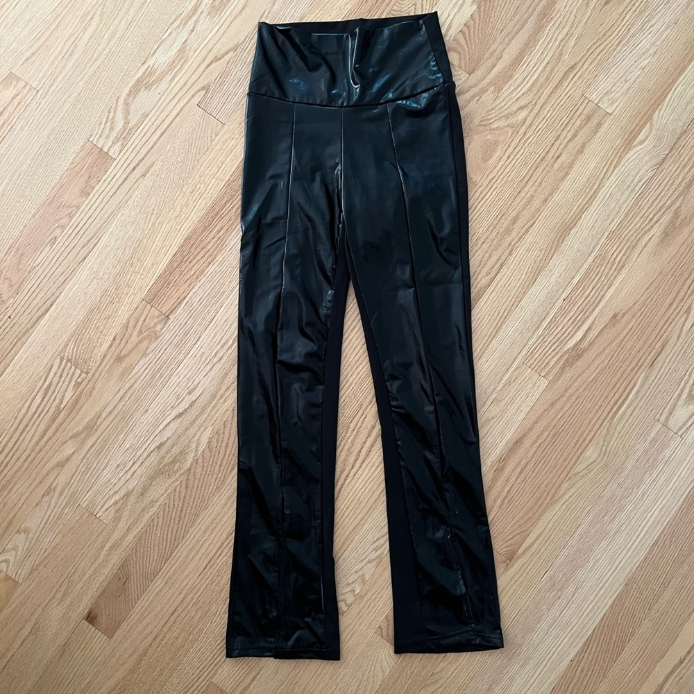 NWT Steve Madden Faux Liquid Leggings Size: Small